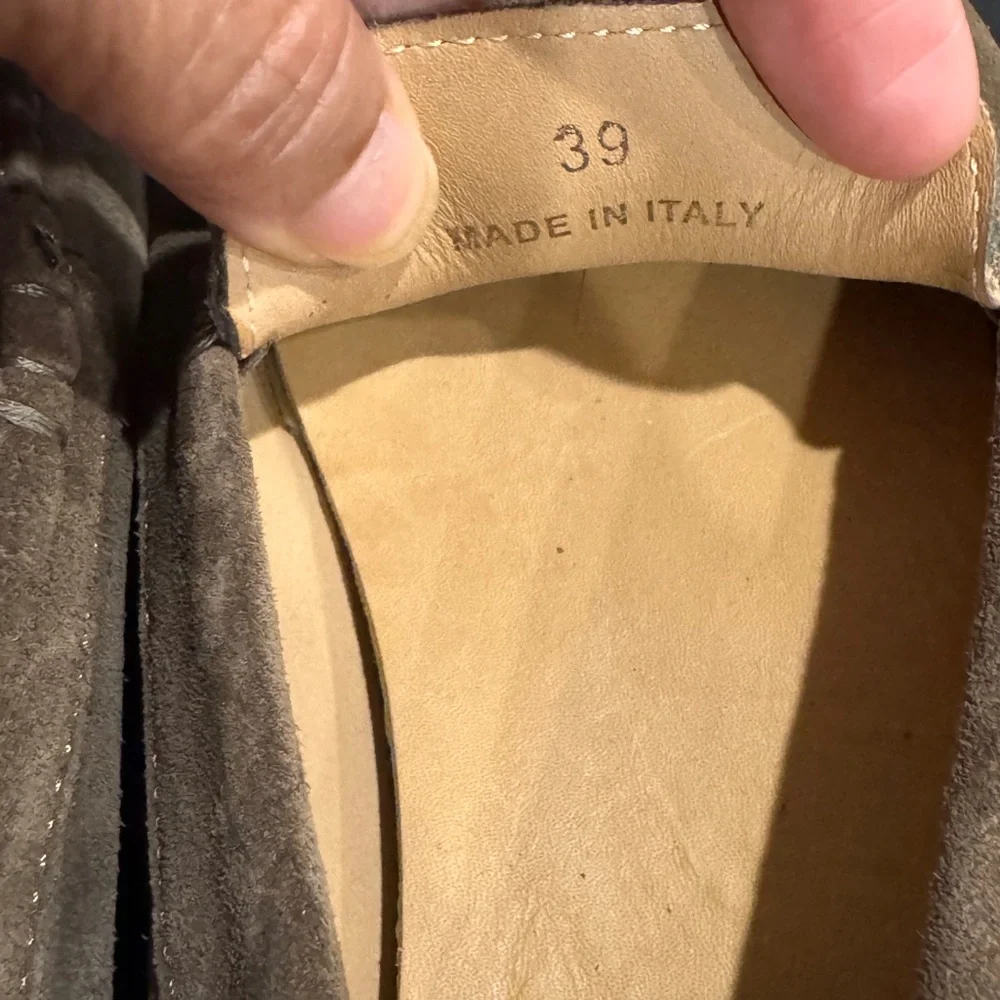 M. Gemi Elegant Brown Suede Felize Loafers for Women 39/ 8.5 NWOT made in Italy